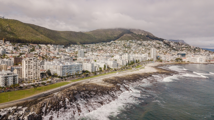 2 Bedroom Property for Sale in Sea Point Western Cape